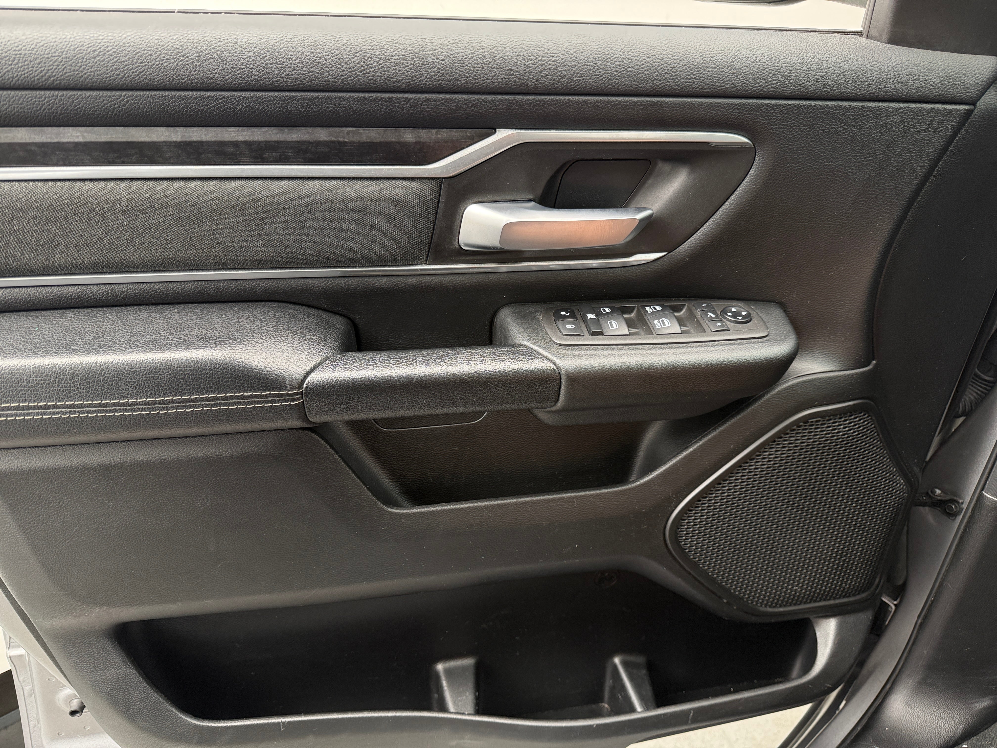 ram ram 1500 pickup 2021 1C6SRFFT3MN697781 image ram ram 1500 pickup 2021 1C6SRFFT3MN697781 image